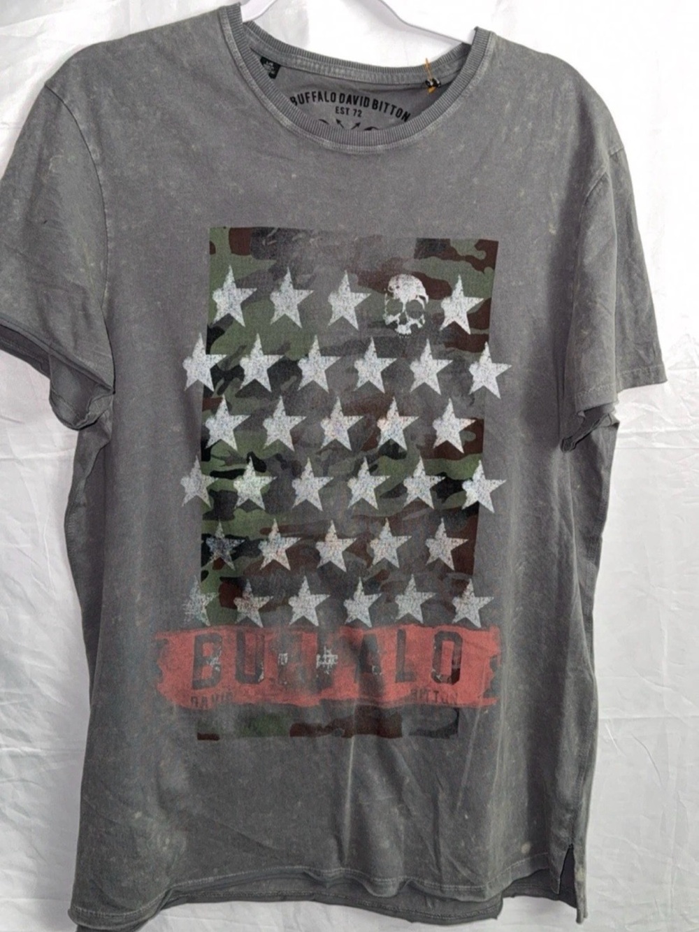 Buffalo David Bitton Gray Graphic Short-Sleeve Tee with Camouflage Stars